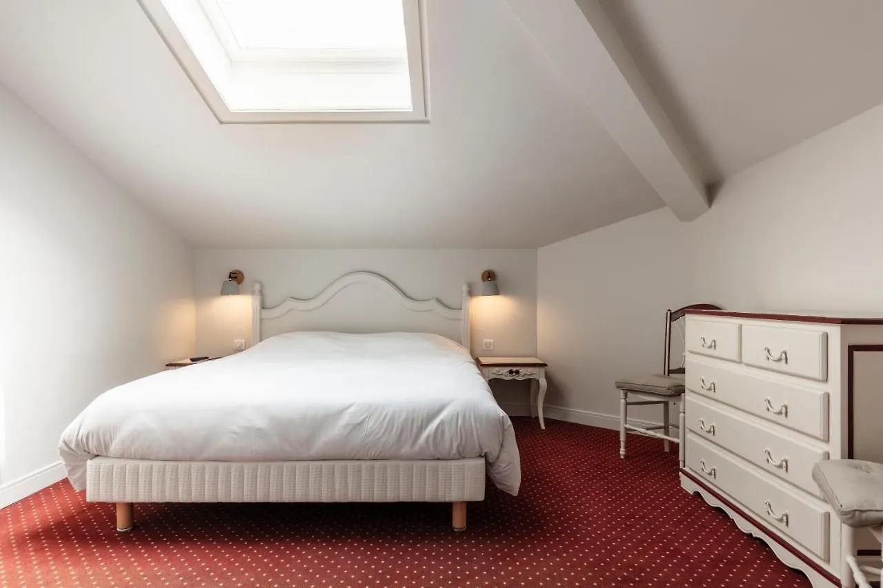 Hotel L'Arena Frejus 3*,