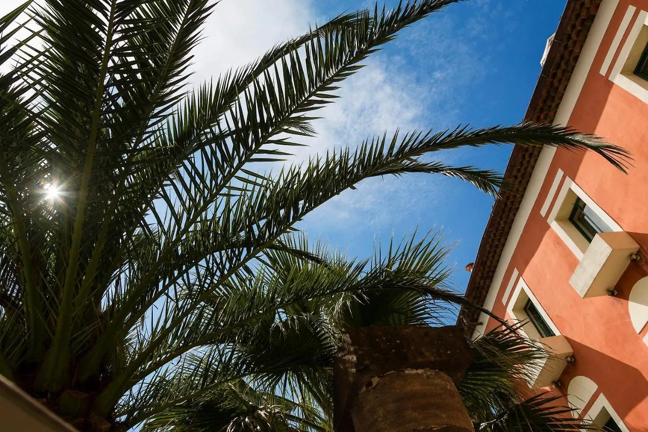 Hôtel l'Arena Fréjus Hotel